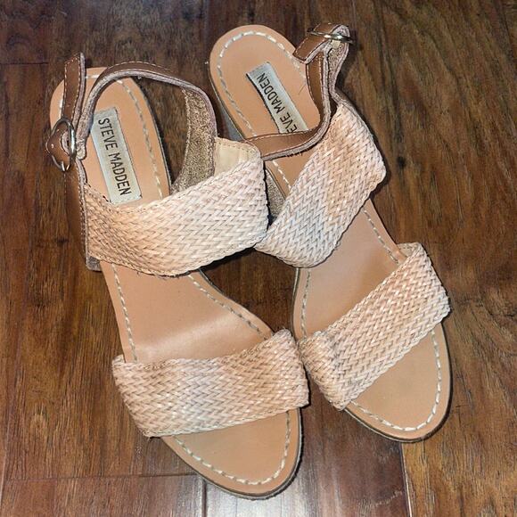 STEVE MADDEN Engel Platform Wedge Sandals - Picture 2 of 6